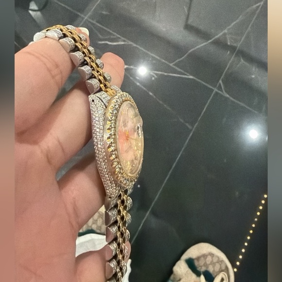 Rolex Women's Watch with Pink Dial and Gold-Silver Accents - Picture 3 of 6